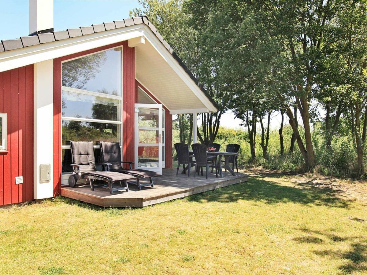 Three-Bedroom Holiday Home In Grossenbrode 1 Bagian luar foto